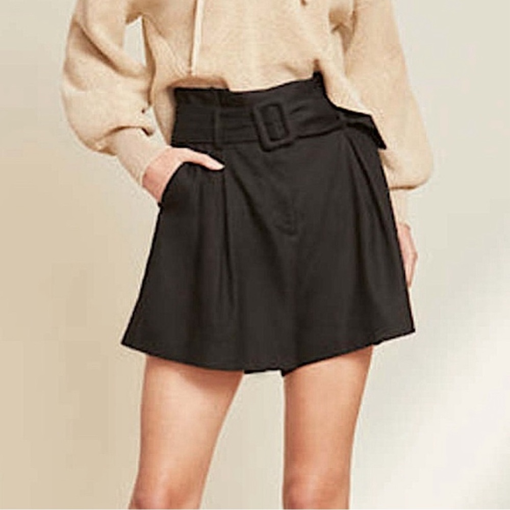 Leith paper bag black shorts with belt- like NEW!